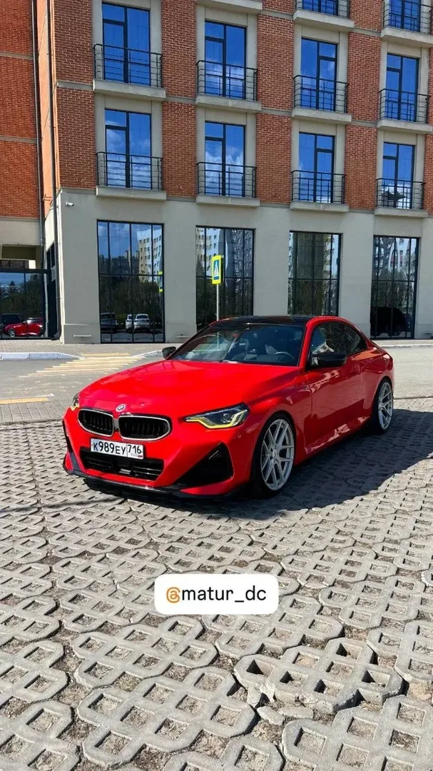 Ferrari Red Gloss PPF — Оклейка BMW цветным полиуретаном Sunmax 1 Sunmax Ferrari Red Gloss PPF